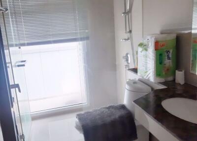 2 bed Condo in The Prime 11 Khlong Toei Nuea Sub District C013815