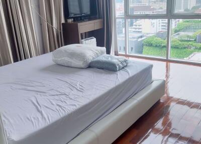 2 bed Condo in The Prime 11 Khlong Toei Nuea Sub District C013815