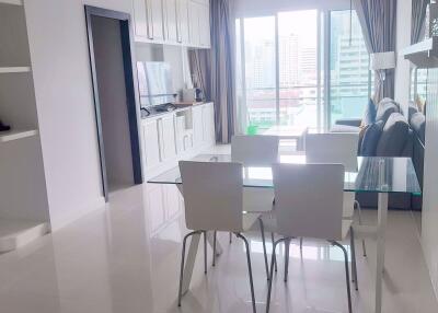 2 bed Condo in The Prime 11 Khlong Toei Nuea Sub District C013815