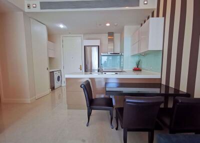 2 bed Condo in Q Langsuan Lumphini Sub District C013745