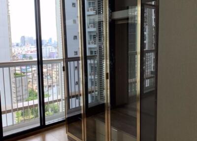 2 bed Condo in Park Origin Phromphong Khlongtan Sub District C013734