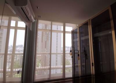 2 bed Condo in Park Origin Phromphong Khlongtan Sub District C013734