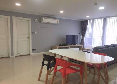 2 bed Condo in Supalai Place Condominium Khlong Tan Nuea Sub District C013728