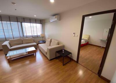 2 bed Condo in Regent Royal Place 2 Lumphini Sub District C013700