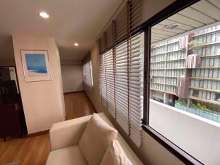 2 bed Condo in Regent Royal Place 2 Lumphini Sub District C013700