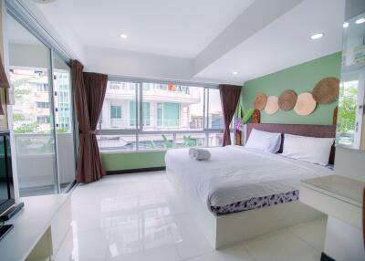 2 bed Condo in Baan Sabai Rama 4 Thungmahamek Sub District C013683