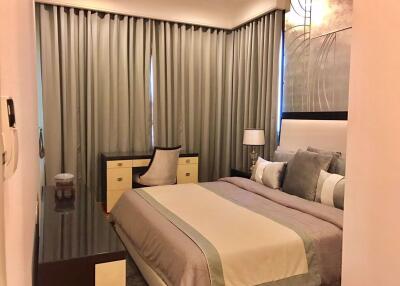 2 bed Condo in Q Langsuan Lumphini Sub District C013665