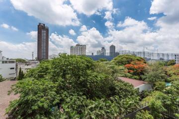 1 bed Condo in Rhythm Sukhumvit 42 Phra Khanong Sub District C013660