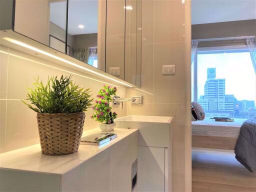 1 bed Condo in The Saint Residences Chomphon Sub District C013632