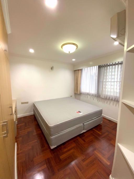 2 bed Condo in Acadamia Grand Tower Khlong Tan Nuea Sub District C013625