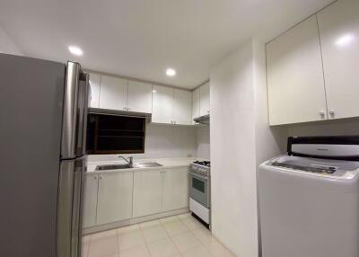 2 bed Condo in Acadamia Grand Tower Khlong Tan Nuea Sub District C013625