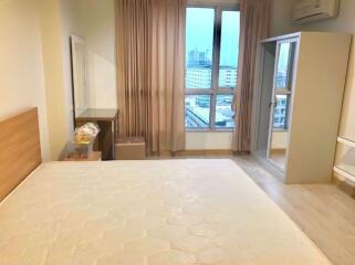 2 bed Condo in Life @ Ratchada - Huay Kwang Huai Khwang Sub District C013607