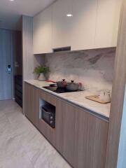 2 bed Condo in Siamese Surawong Si Phraya Sub District C013590