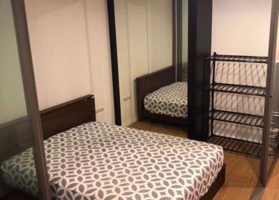 1 bed Condo in Siamese Surawong Si Phraya Sub District C013587