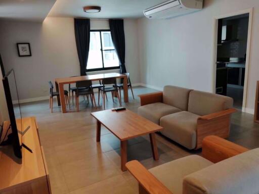 3 bed Condo in Lily House Khlong Toei Nuea Sub District C013582