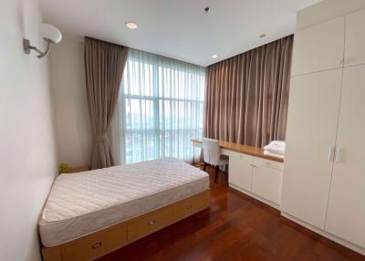 3 bed Condo in Chatrium Residence Riverside Wat Phraya Krai Sub District C013571