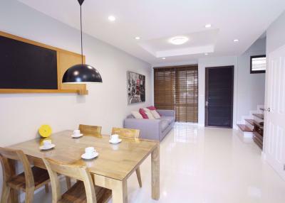 3 bed House in The Private Sukhumvit-Bangchak Bangchak Sub District H013540