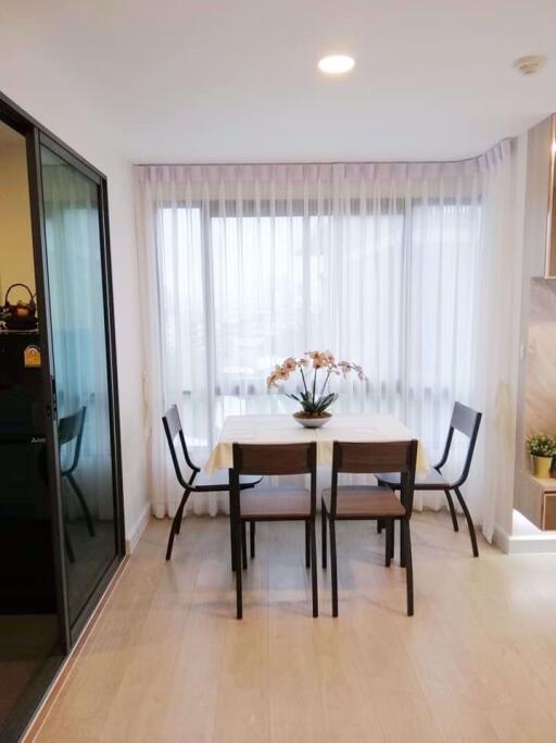 2 bed Condo in Metro Luxe Paholyothin-Sutthisan Samsennai Sub District C013535