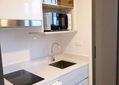 2 bed Condo in Metro Luxe Paholyothin-Sutthisan Samsennai Sub District C013535