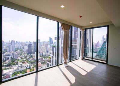 3 bed Condo in Celes Asoke Khlong Toei Nuea Sub District C013529