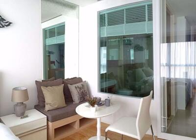 Studio bed Condo in 15 Sukhumvit Residences Khlong Toei Nuea Sub District C013510