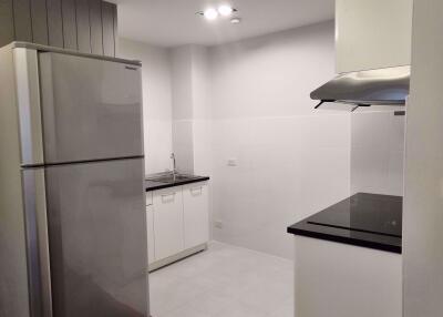 1 bed Condo in Lily House Khlong Toei Nuea Sub District C013492