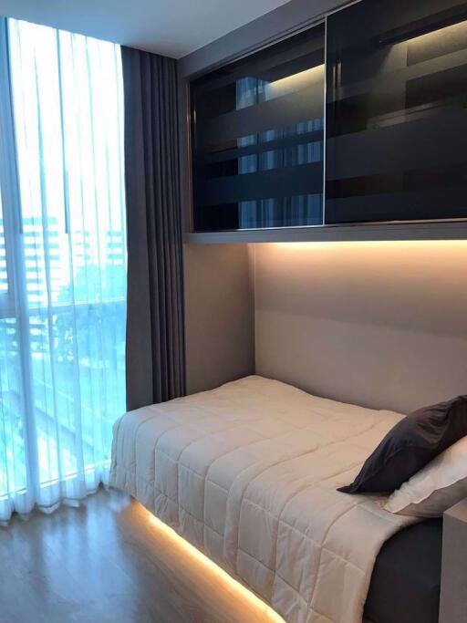 2 bed Condo in Noble Revolve Ratchada Huai Khwang Sub District C013466