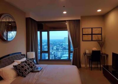 1 bed Condo in The Crest Sukhumvit 34 Khlongtan Sub District C013445