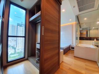 2 bed Condo in The Address Sathorn Silom Sub District C013433