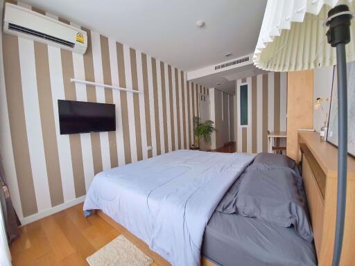 1 bed Condo in Condolette Light Convent Silom Sub District C013412