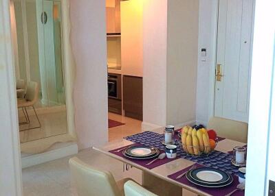 2 bed Condo in Q Langsuan Lumphini Sub District C013403