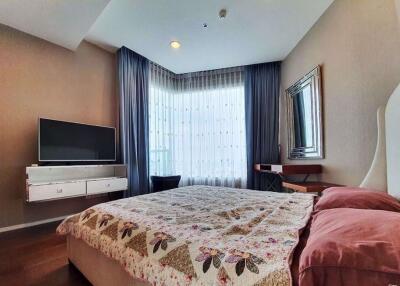 1 bed Condo in Menam Residences Wat Phraya Krai Sub District C013399