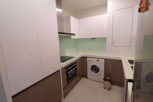 2 bed Condo in Q Langsuan Lumphini Sub District C013366