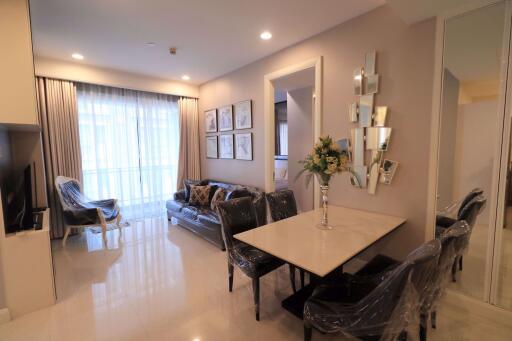 2 bed Condo in Q Langsuan Lumphini Sub District C013366