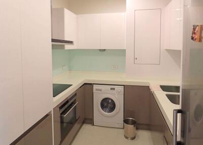 2 bed Condo in Q Langsuan Lumphini Sub District C013366