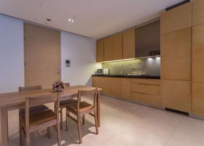 1 bed Condo in Saladaeng Residences Silom Sub District C013351