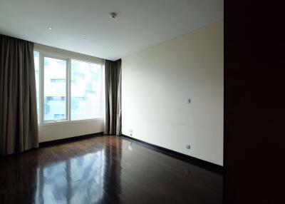 3 bed Condo in The Infinity Silom Sub District C013341