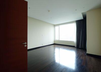 3 bed Condo in The Infinity Silom Sub District C013341