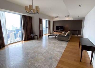 3 bed Condo in The Met Thungmahamek Sub District C013315