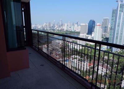 3 bed Condo in Aguston Sukhumvit 22 Khlongtoei Sub District C013311