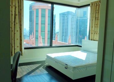 3 bed Condo in Aguston Sukhumvit 22 Khlongtoei Sub District C013311