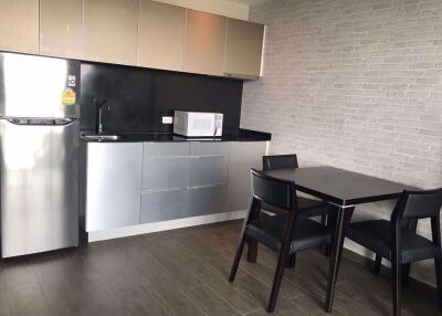 1 bed Condo in The Lofts Ekkamai Phrakhanongnuea Sub District C013305