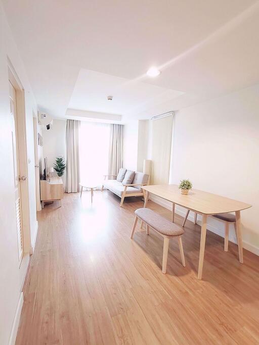 2 bed Condo in The Kris Ratchada Din Daeng Sub District C013262