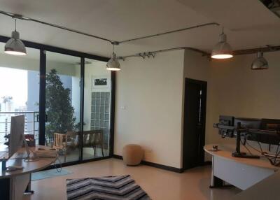 3 bed Condo in DS Tower 1 Sukhumvit 33 Khlong Tan Nuea Sub District C013261