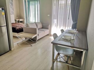 1 bed Condo in Chapter One Eco Ratchada - Huaikwang Huai Khwang Sub District C013236