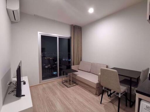 1 bed Condo in Noble Revolve Ratchada 2 Huai Khwang Sub District C013235