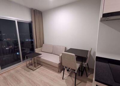 1 bed Condo in Noble Revolve Ratchada 2 Huai Khwang Sub District C013235