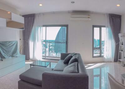 2 bed Penthouse in The Crest Sukhumvit 34 Khlongtan Sub District P013220