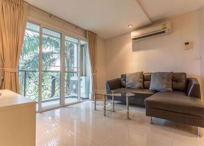 2 bed Condo in Le Nice Ekamai Phrakhanongnuea Sub District C013202