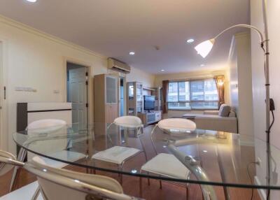 2 bed Condo in Lumpini Suite Sukhumvit 41 Khlong Tan Nuea Sub District C013194